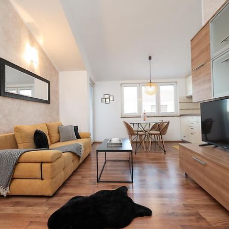 Apartments Anita Нин Экстерьер фото