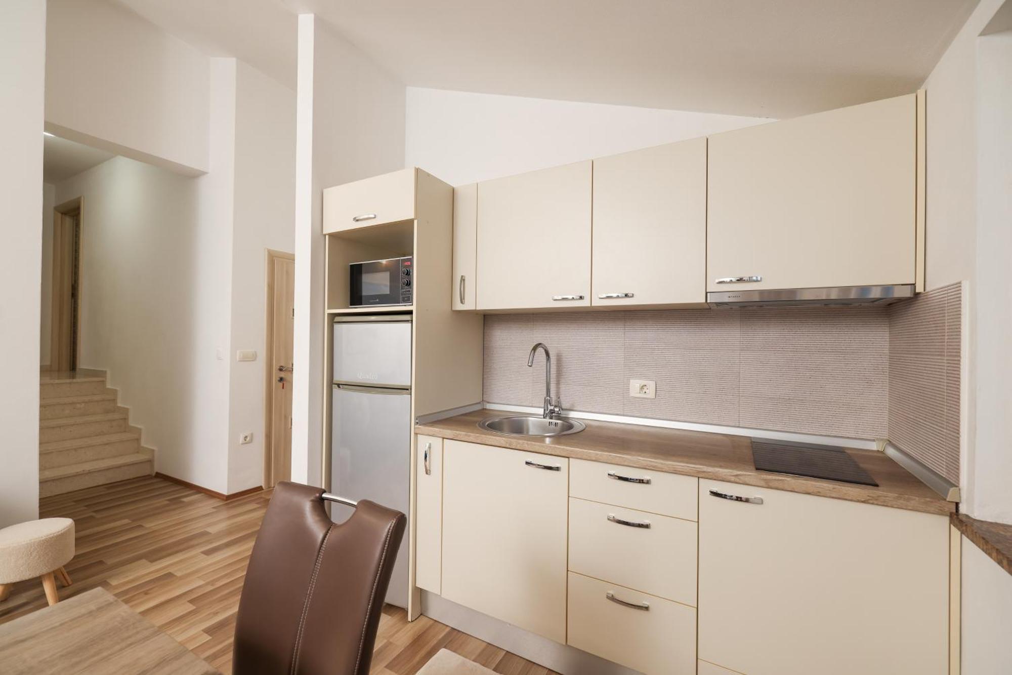Apartments Anita Нин Экстерьер фото