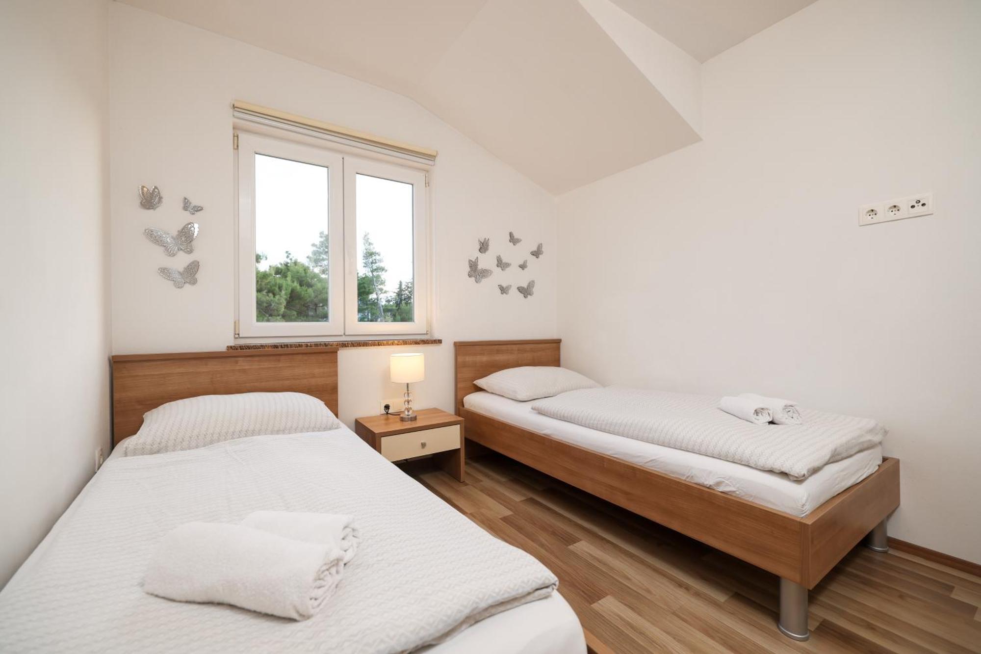 Apartments Anita Нин Экстерьер фото